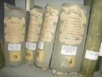 Volumi custoditi nella sede dell&#039;Ascer (Archivio storico della comunità ebraica di Roma).